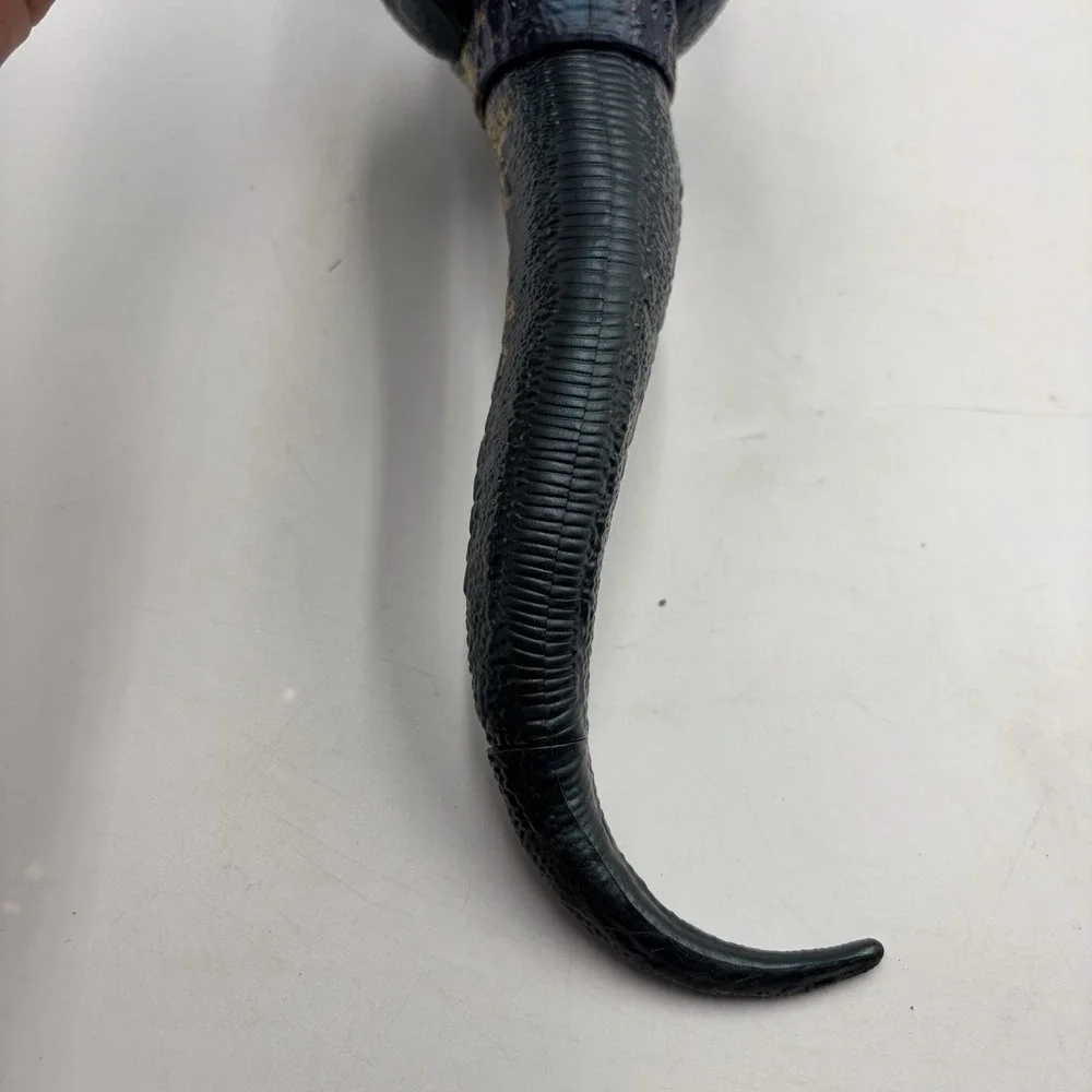 Jurassic World Track N Attack Indoraptor Dinosaur Figure with Tracking Gear
